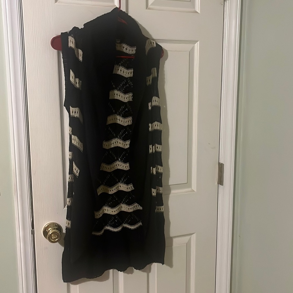 Sleeveless sweater material cover up